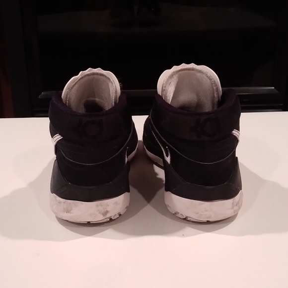 KD 13 "Team Black White" Size 8 Mens - Picture 5 of 7